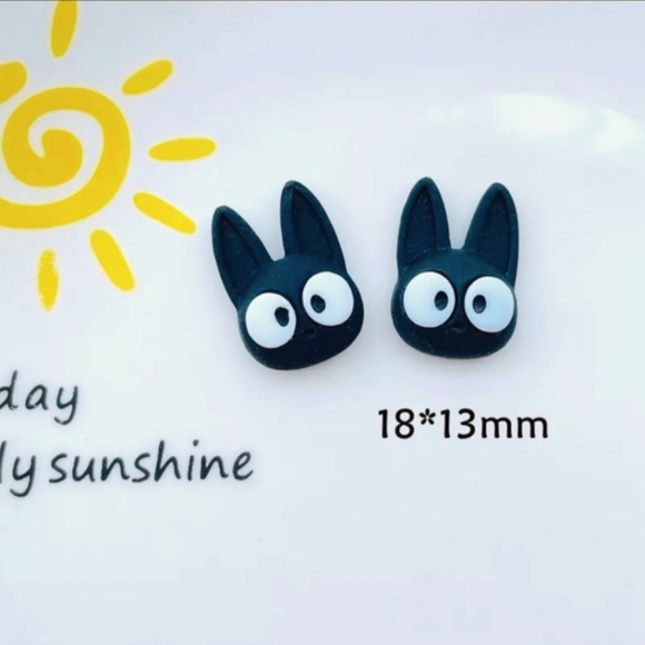 1 PAIR LEFT! Jiji Black Cat Earrings - Picture 3 of 9